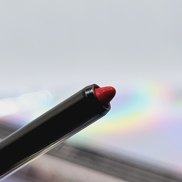 Mary Kay Red Lip Liner - Picture 5 of 5